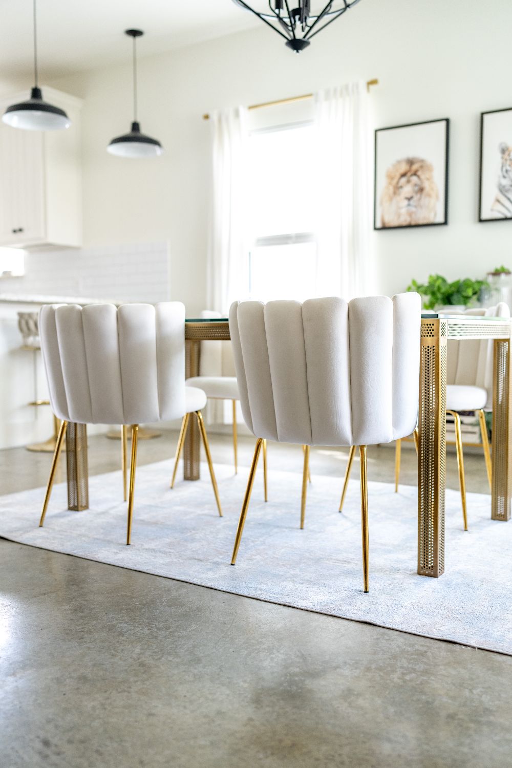 Spacious student bedroom interior design